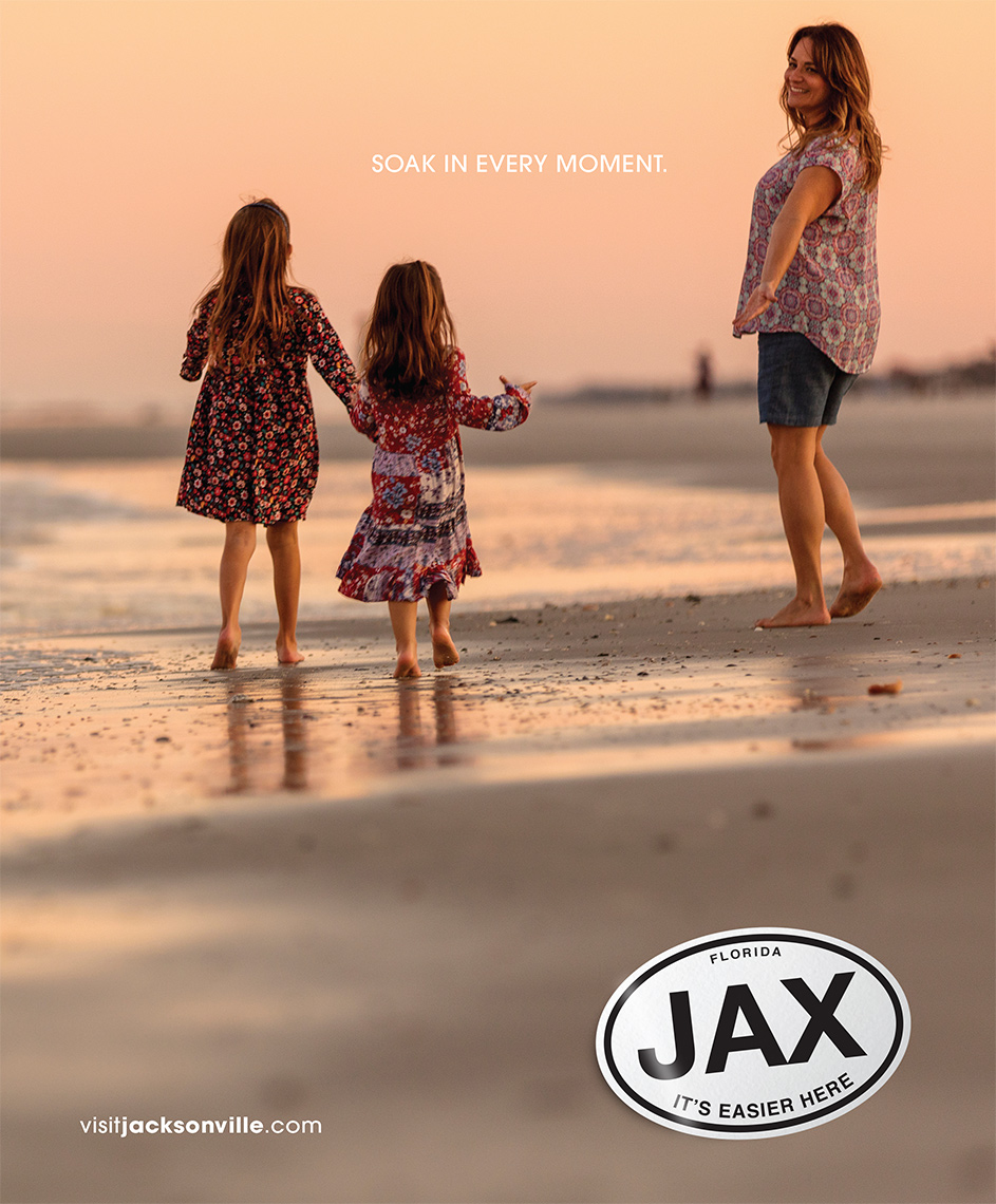 VISIT-JAX-GIRLS-ON-BEACH